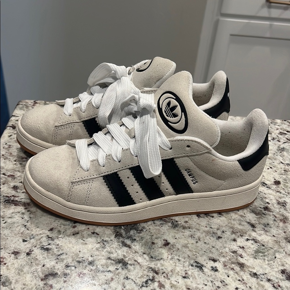 Adidas Campus
